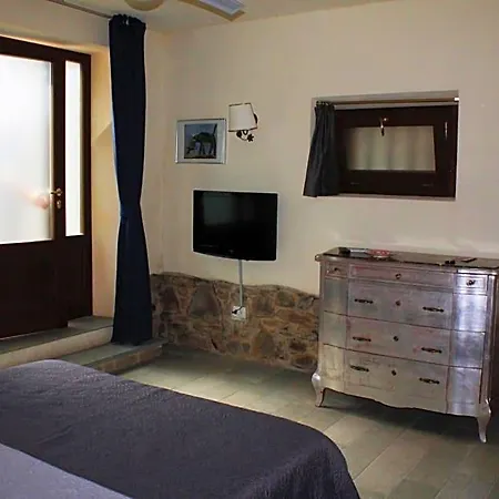 Couette-café Il Castello 3*