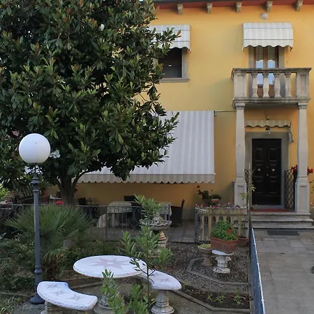 Il Castello Bed and Breakfast 3*